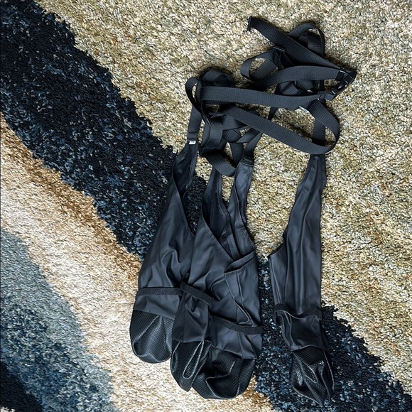 Waterproof Booties Dog Waterproof Booties in Black XL Adjustable NWOT Recovery!! - Picture 2 of 9